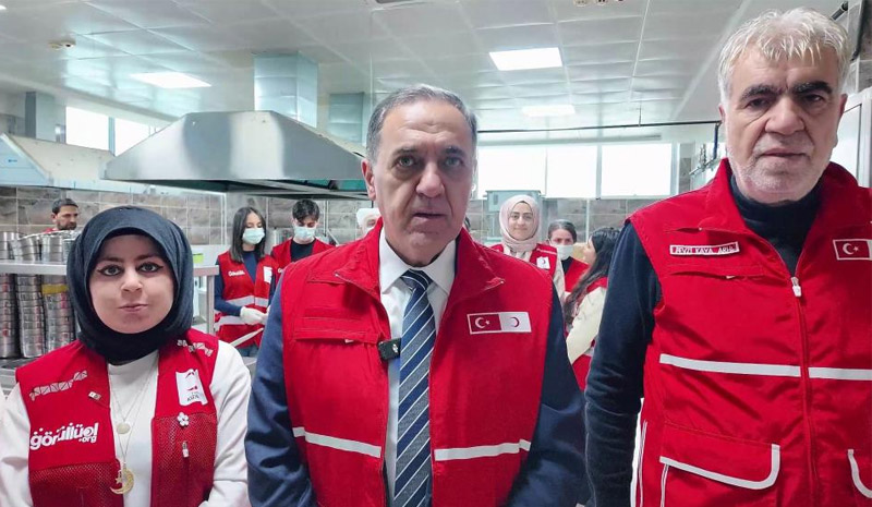 YOKSULUN  SOFRASINDA KIZILAY  BEREKETİ