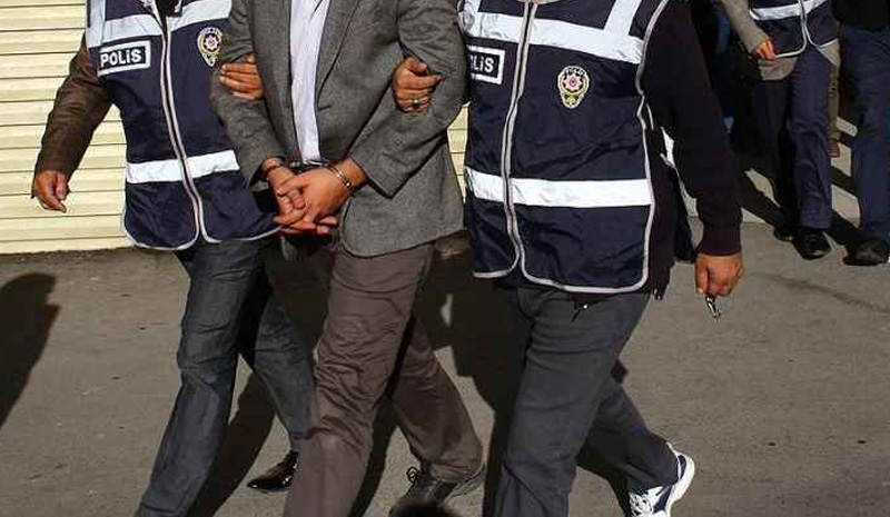HAKLARINDA ARAMA KARARI  BULUNAN 10 KİŞİ YAKALANDI