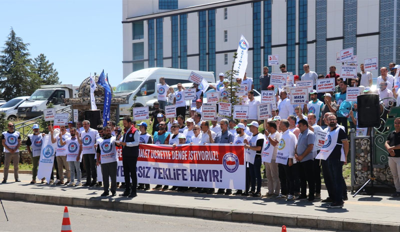 HÜKÜMETİN ZAM TEKLİFİNE  TEPKİ