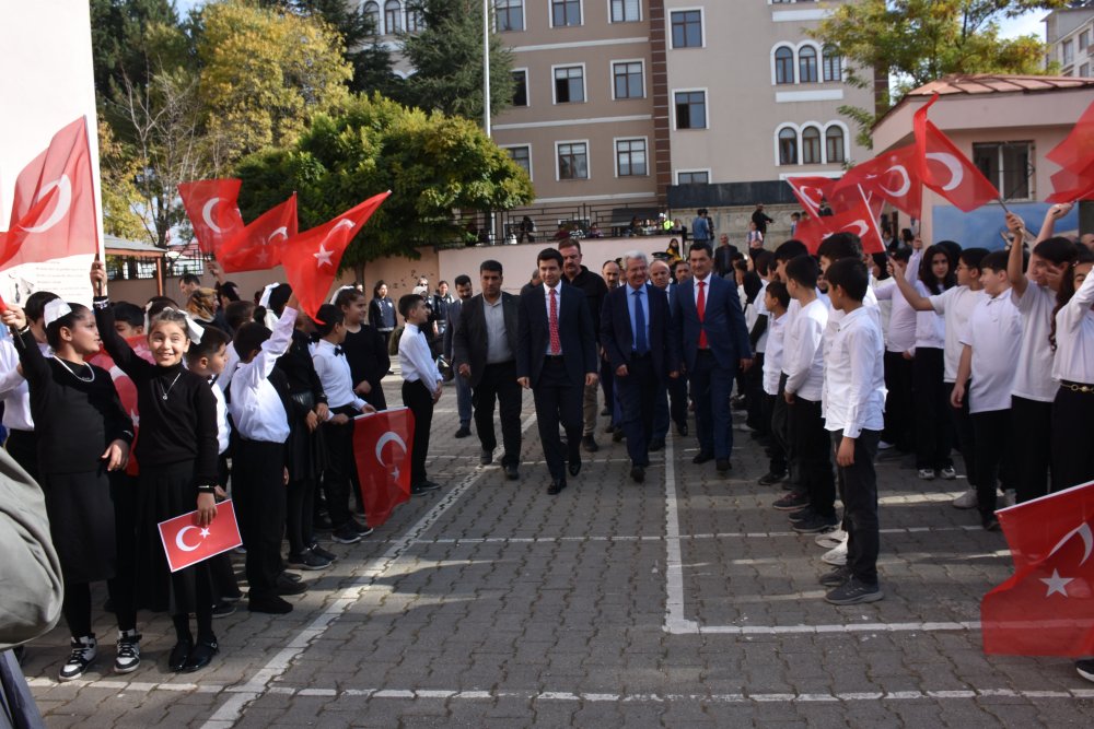 29 EKİM CUMHURİYET BAYRAMI COŞKUYLA KUTLANDI
