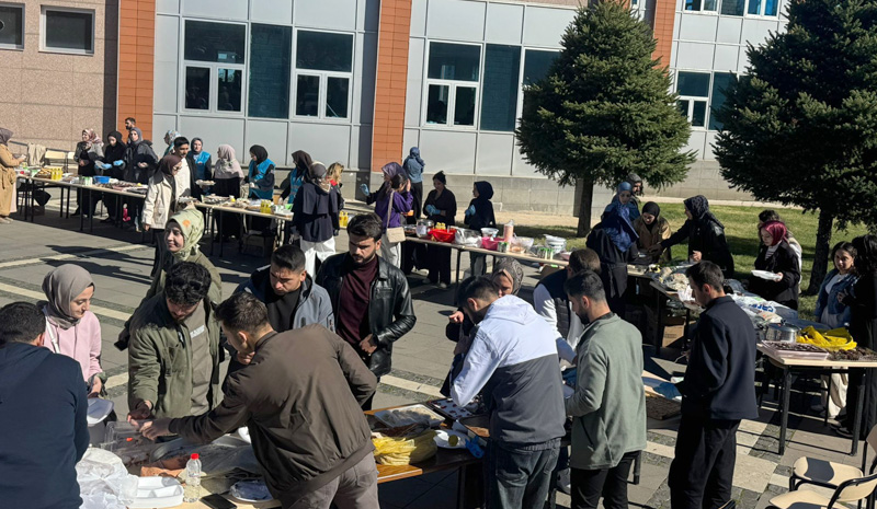 EFRAYİM BEBEK İÇİN  KERMES DÜZENLENDİ