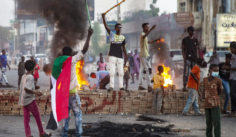 BİNGÖL`DEN SUDAN`DAKİ KATLİAMLARA TEPKİ