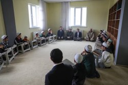 KAYMAKAM GÜZEL KUR`AN KURSU ÖĞRENCİLERİYLE BULUŞTU